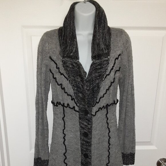 Small, Long Knit Sweater * Check Measurements * Grey * Like New * Tall, Med, Reg - Picture 1 of 14